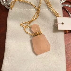 NWT rose quartz gemstone perfume/oil pendant necklace